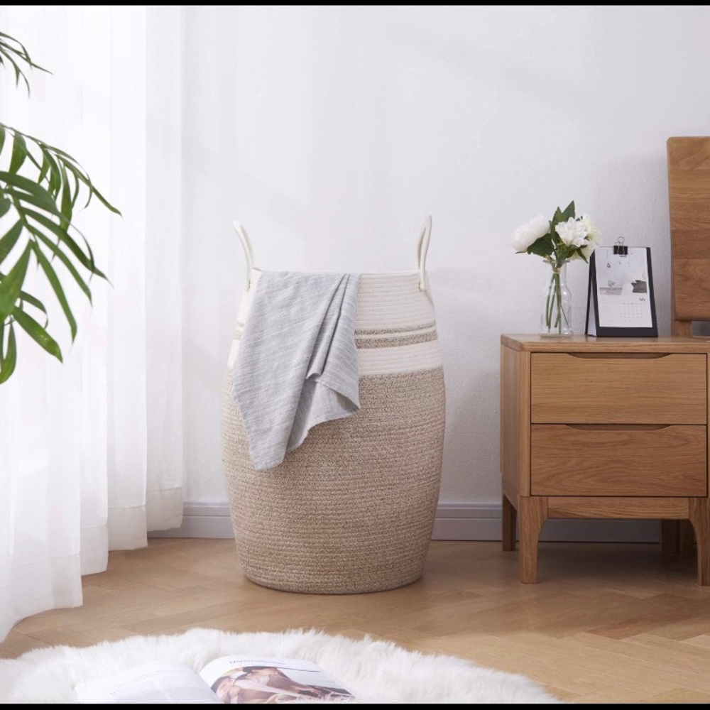 OVERSIZED LAUNDRY HAMPER